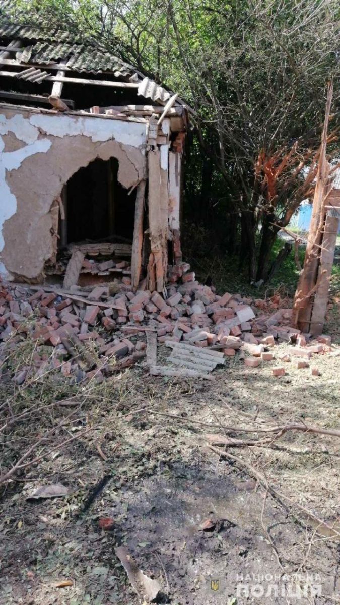 Разрушили десятки домов оккупанты, обстреляв поселок Харьковщины